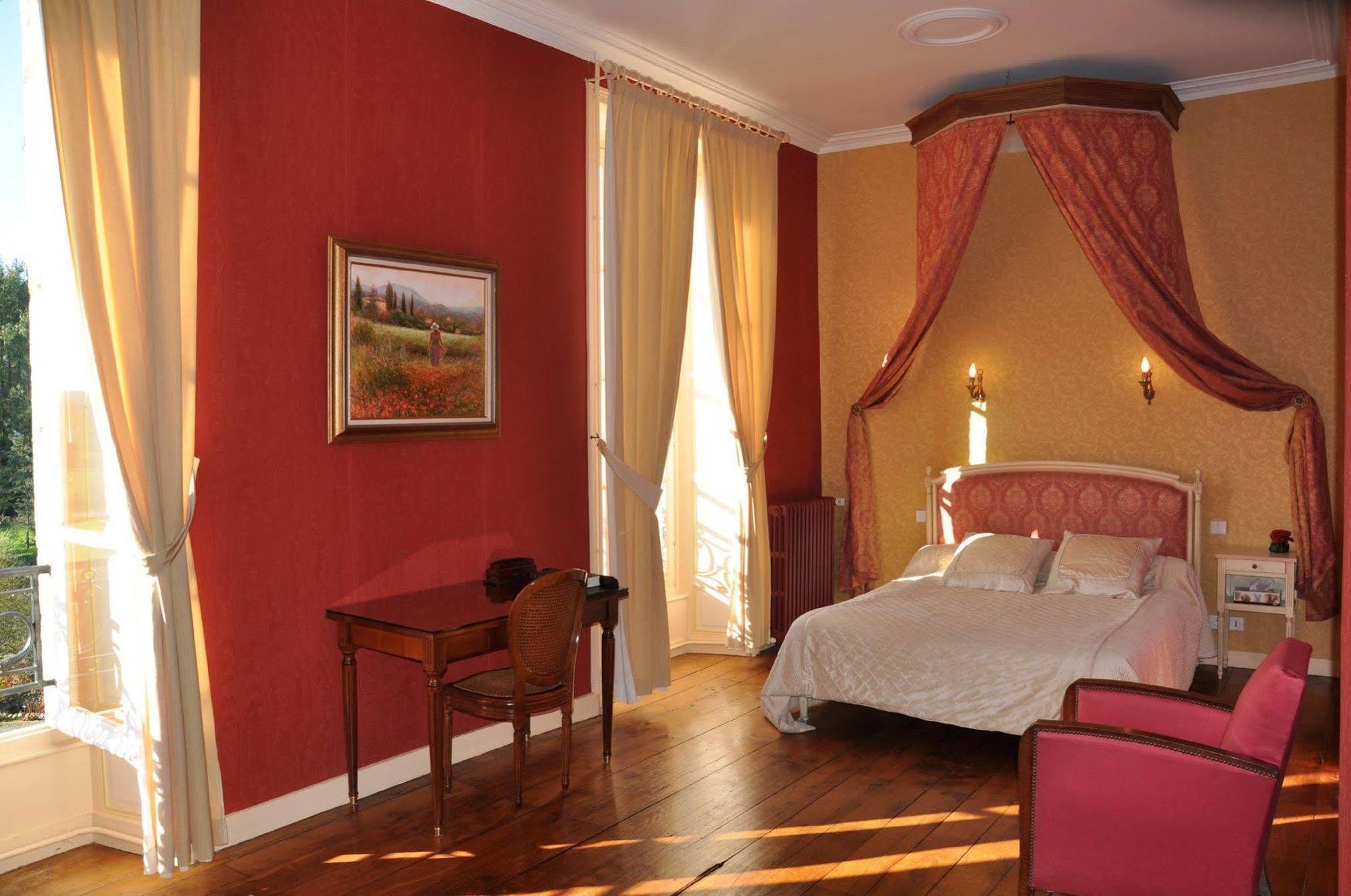 Chateau De La Foltiere Apartment Saint-Germain-en-Cogles Room photo
